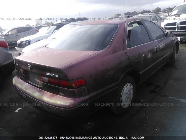 JT2BG22K0W0187417 - 1998 TOYOTA CAMRY CE/LE/XLE RED photo 4