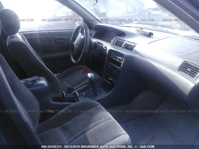 JT2BG22K0W0187417 - 1998 TOYOTA CAMRY CE/LE/XLE 红色 照片 5