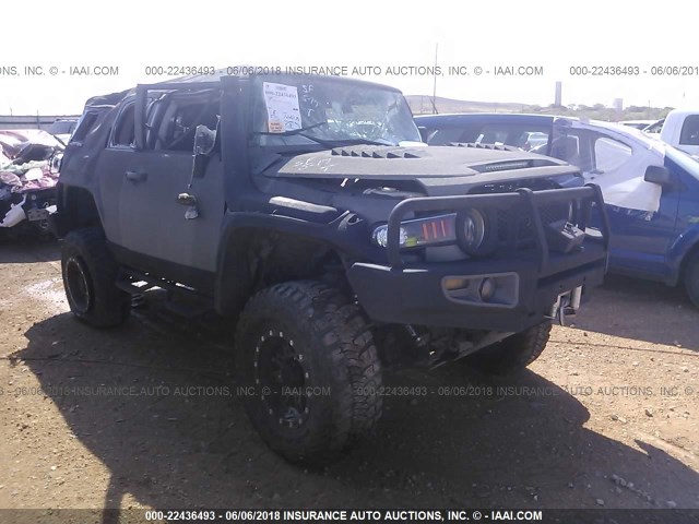 JTEBU11F070014265 - 2007 TOYOTA FJ CRUISER GRAY photo 1