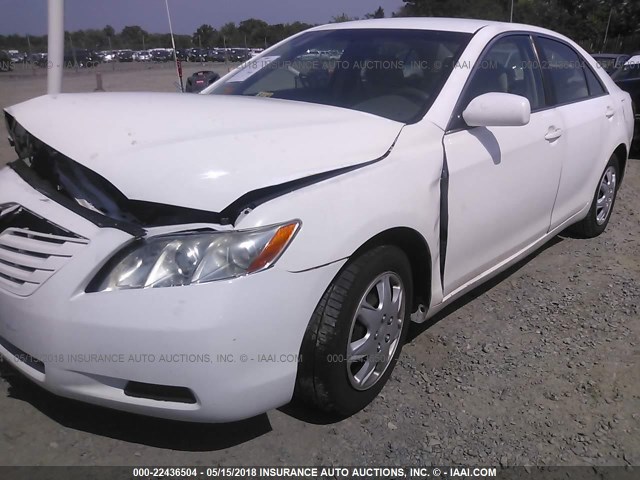 4T1BE46K57U627897 - 2007 TOYOTA CAMRY NEW GENERAT CE/LE/XLE/SE WHITE photo 2