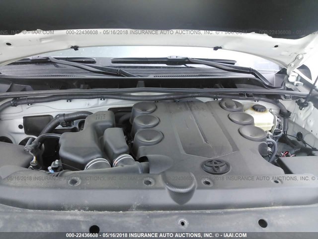 JTEBU5JR3G5401655 - 2016 TOYOTA 4RUNNER SR5 PREM/LTDL/TRAIL/TRD თეთრი ფოტო 10