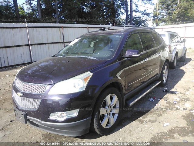 1GNEV33D79S128722 - 2009 CHEVROLET TRAVERSE LTZ MAROON photo 2