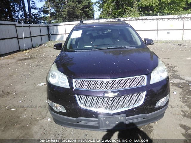 1GNEV33D79S128722 - 2009 CHEVROLET TRAVERSE LTZ MAROON photo 6