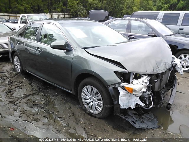 4T1BF1FK0EU834805 - 2014 TOYOTA CAMRY L/SE/LE/XLE 绿色 照片 1