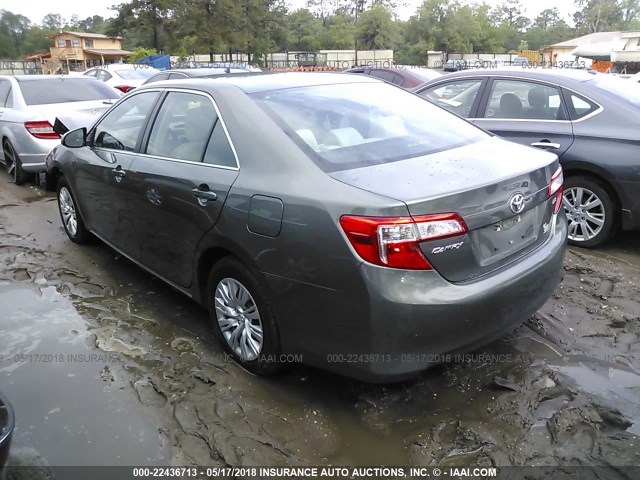 4T1BF1FK0EU834805 - 2014 TOYOTA CAMRY L/SE/LE/XLE 绿色 照片 3