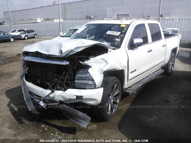 3GCUKTEJ5JG135325 - 2018 CHEVROLET SILVERADO K1500 HIGH COUNTRY WHITE photo 2