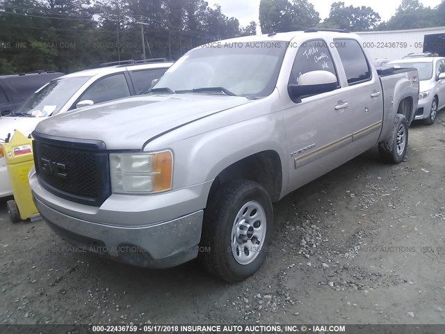 3GTEK13M77G505480 - 2007 GMC NEW SIERRA K1500 SILVER photo 2