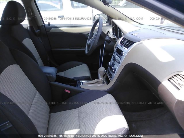 1G1ZB5E0XCF217492 - 2012 CHEVROLET MALIBU LS 黑色 照片 5