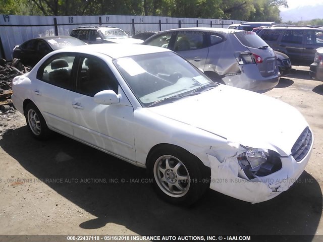 KMHWF35V61A418875 - 2001 HYUNDAI SONATA GLS WHITE photo 1