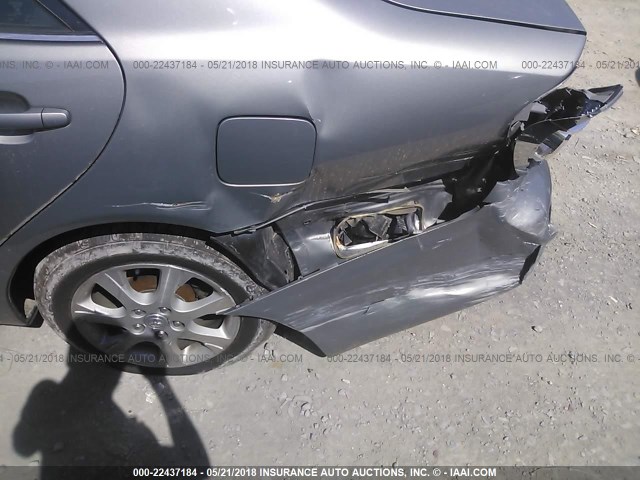 4T1BF30K85U592530 - 2005 TOYOTA CAMRY LE/XLE/SE ნაცრისფერი ფოტო 6