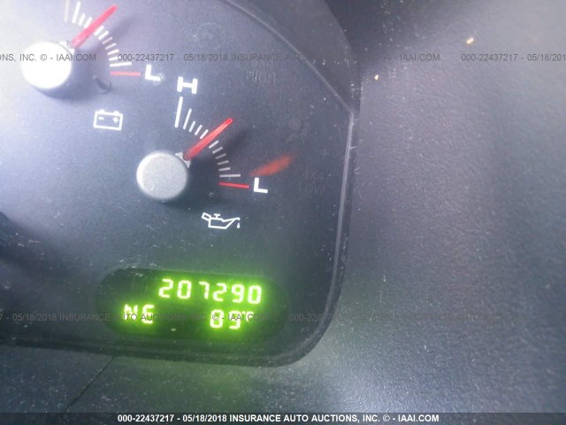 1FMRU15W13LC34709 - 2003 FORD EXPEDITION XLT ნაცრისფერი ფოტო 7