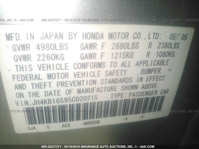 JH4KB16595C020215 - 2005 ACURA RL SILVER photo 9