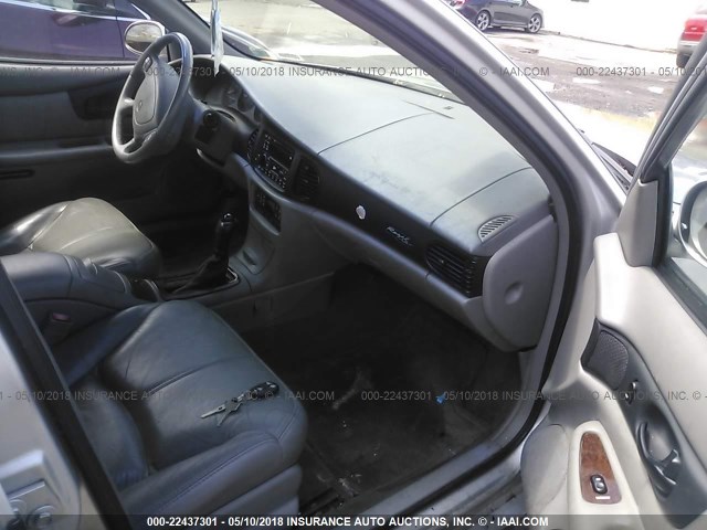 2G4WB55K121180748 - 2002 BUICK REGAL LS 银色 照片 5