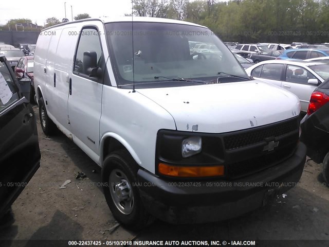 1GCHG35UX51115525 - 2005 CHEVROLET EXPRESS G3500  WHITE photo 1