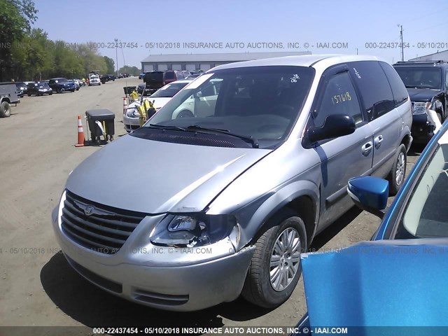 1A4GP45R56B746539 - 2006 CHRYSLER TOWN & COUNTRY  SILVER photo 2