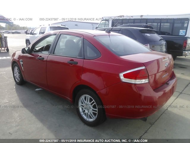 1FAHP35N08W191454 - 2008 FORD FOCUS SE/SEL/SES RED photo 3