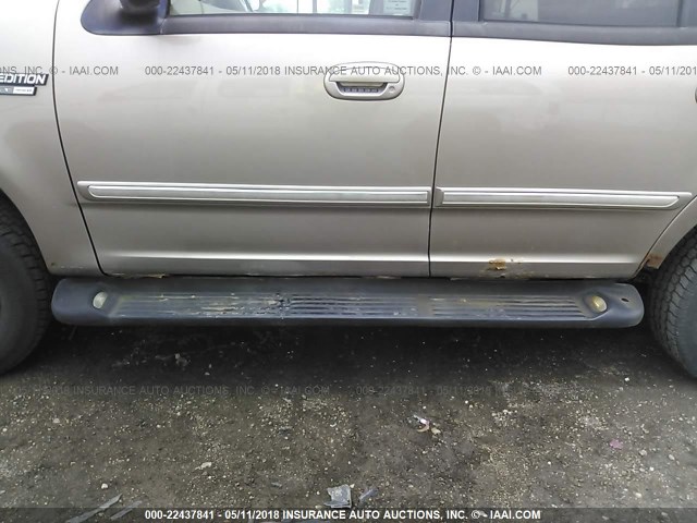 1FMPU16L22LA44010 - 2002 FORD EXPEDITION XLT TAN photo 6