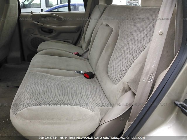 1FMPU16L22LA44010 - 2002 FORD EXPEDITION XLT 棕色 照片 8