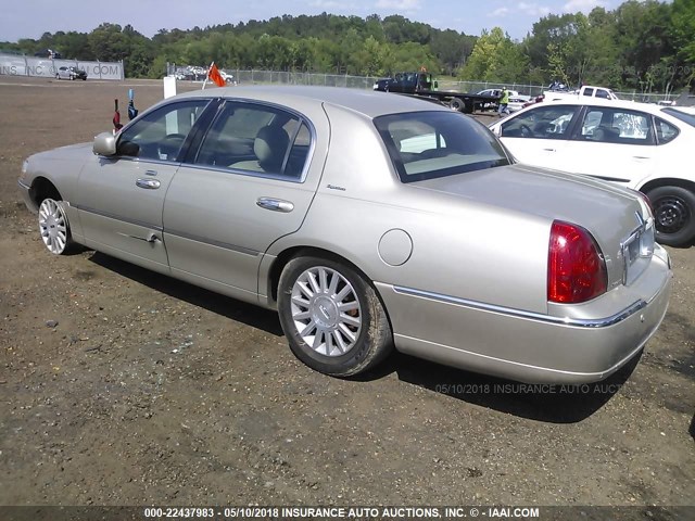 1LNHM81W74Y649709 - 2004 LINCOLN TOWN CAR EXECUTIVE/SIGNATURE Marrón foto 3