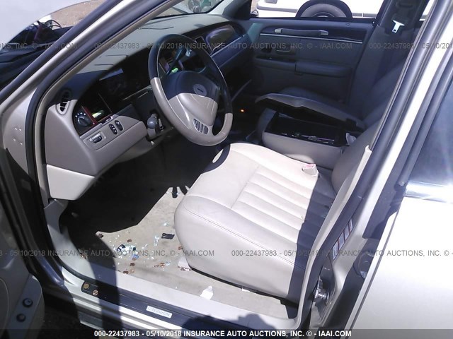 1LNHM81W74Y649709 - 2004 LINCOLN TOWN CAR EXECUTIVE/SIGNATURE Marrón foto 5