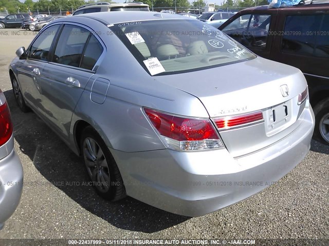 1HGCP2F88CA041459 - 2012 HONDA ACCORD EXL SILVER photo 3