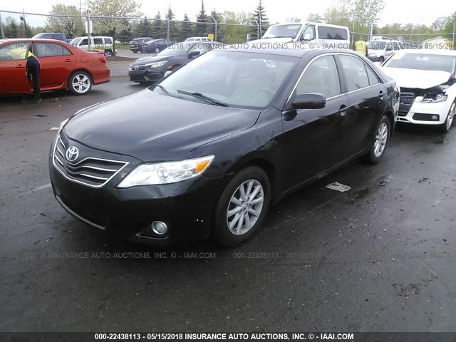 4T1BK3EK4AU105600 - 2010 TOYOTA CAMRY SE/LE/XLE შავი ფოტო 2
