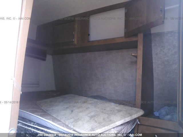 4X4TSHD29HC003274 - 2017 FOREST RIVER SHOCKWAVE  灰色 照片 9