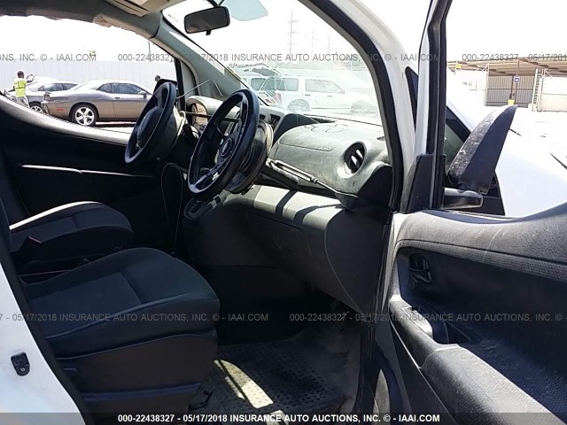 3N63M0YN0FK713738 - 2015 CHEVROLET CITY EXPRESS LS WHITE photo 5