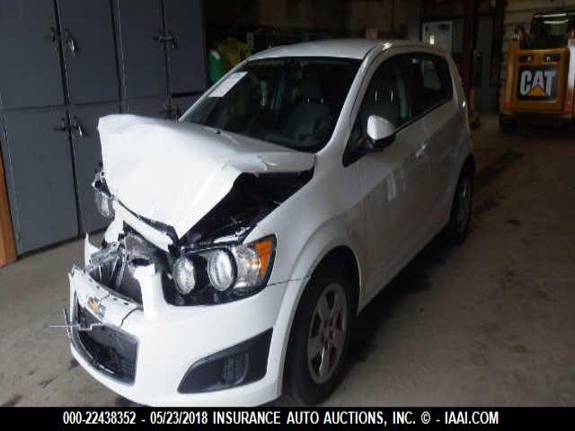 1G1JA6SH7G4119683 - 2016 CHEVROLET SONIC LS 白色 照片 2