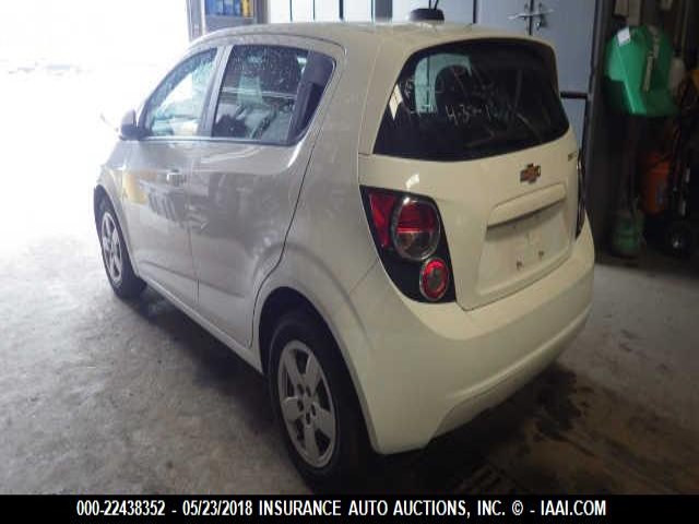 1G1JA6SH7G4119683 - 2016 CHEVROLET SONIC LS 白色 照片 3