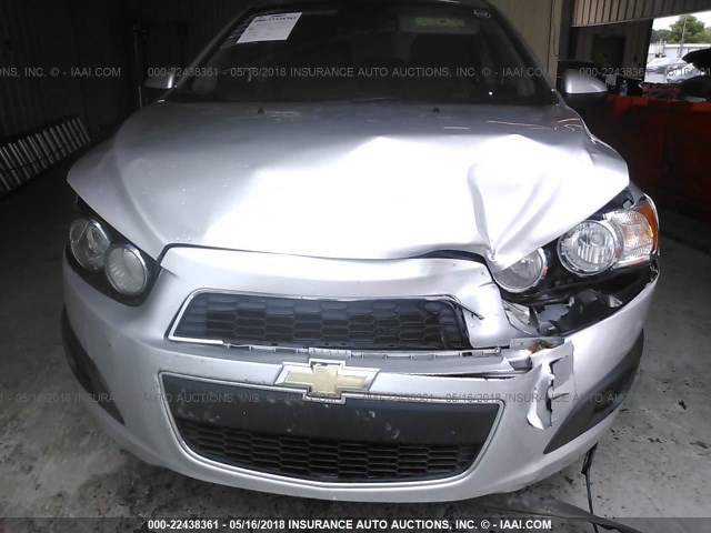 1G1JA5SHXD4150061 - 2013 CHEVROLET SONIC LS 银色 照片 6