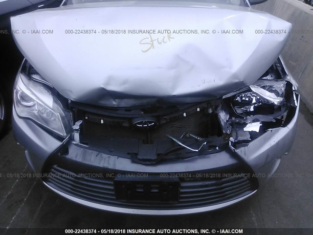 4T4BF1FK5FR464538 - 2015 TOYOTA CAMRY LE/XLE/SE/XSE GRAY photo 10