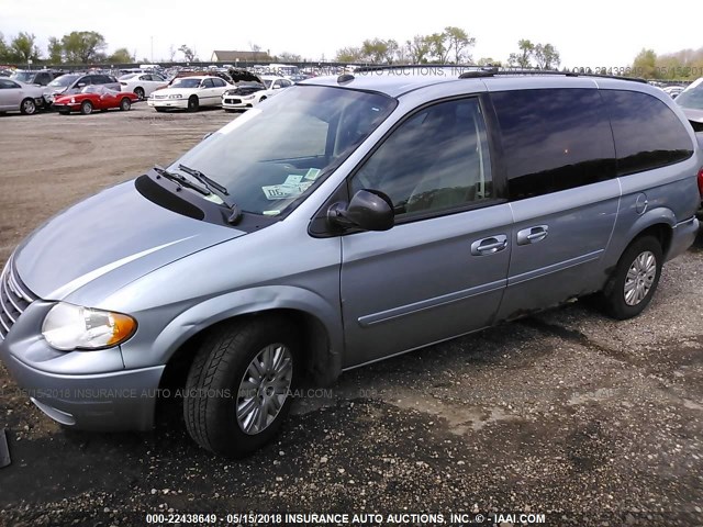 2C4GP44R85R590973 - 2005 CHRYSLER TOWN & COUNTRY LX BLUE photo 2