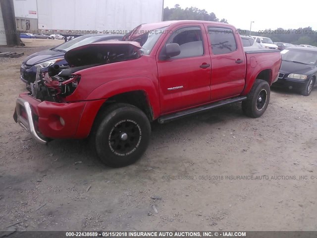 5TELU42N86Z240987 - 2006 TOYOTA TACOMA DOUBLE CAB წითელი ფოტო 2