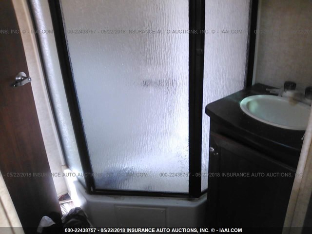 5SFPB3322GE305999 - 2016 HEARTLAND PIONR280RK  უცნობი ფოტო 9