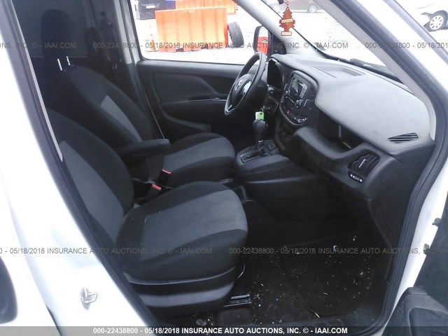 ZFBERFAT3G6B41732 - 2016 RAM PROMASTER CITY  白色 照片 5