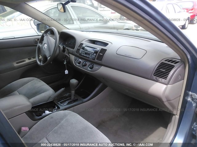 4T1BF32K64U573681 - 2004 TOYOTA CAMRY LE/XLE/SE 蓝色 照片 5