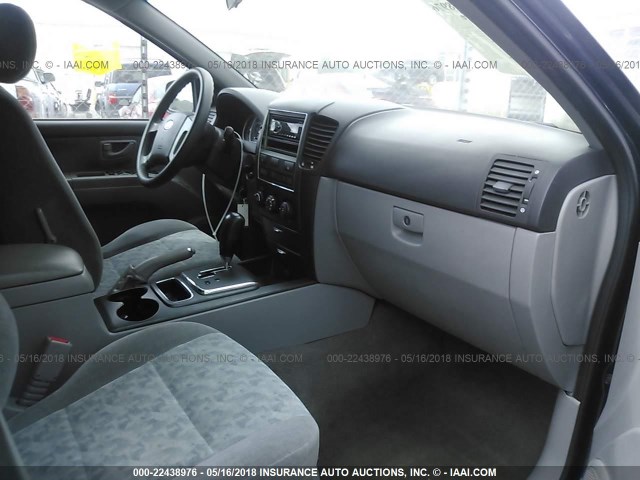 KNDJD735085802748 - 2008 KIA SORENTO EX/LX Dark Blue photo 5