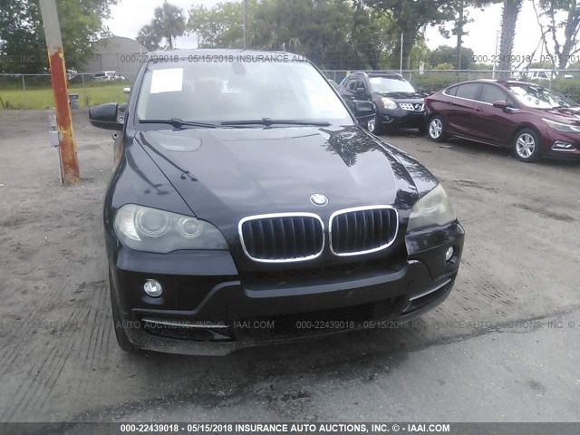 5UXFE4C52AL277306 - 2010 BMW X5 XDRIVE30I Սև լուսանկար 6