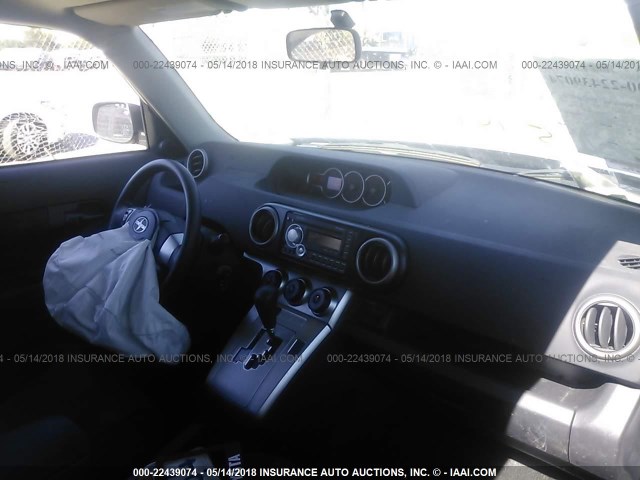 JTLZE4FE3B1122601 - 2011 TOYOTA SCION XB ვერცხლისფერი ფოტო 5