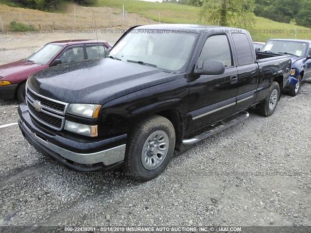 1GCEC19Z07Z166156 - 2007 CHEVROLET SILVERADO C1500 CLASSIC BLACK photo 2