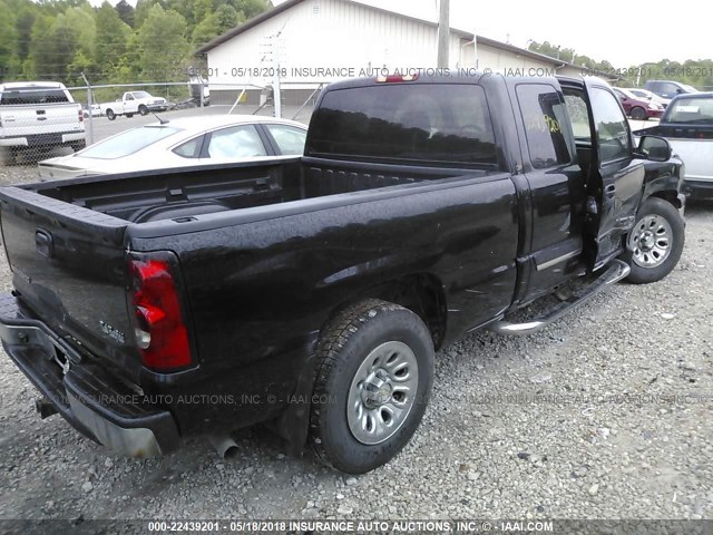 1GCEC19Z07Z166156 - 2007 CHEVROLET SILVERADO C1500 CLASSIC BLACK photo 4
