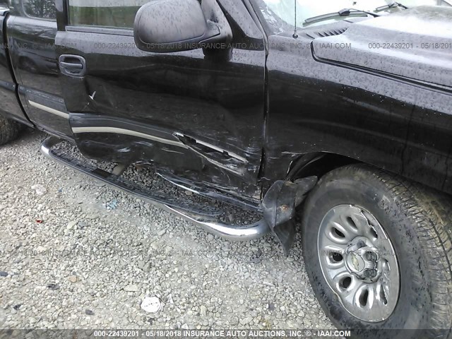 1GCEC19Z07Z166156 - 2007 CHEVROLET SILVERADO C1500 CLASSIC BLACK photo 6