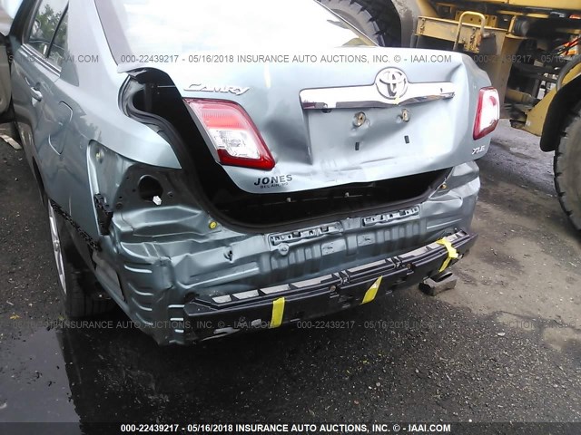 4T1BF3EK7BU633590 - 2011 TOYOTA CAMRY SE/LE/XLE GREEN photo 6