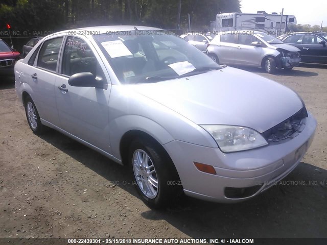 1FAHP34NX7W283199 - 2007 FORD FOCUS ZX4/S/SE/SES 银色 照片 1