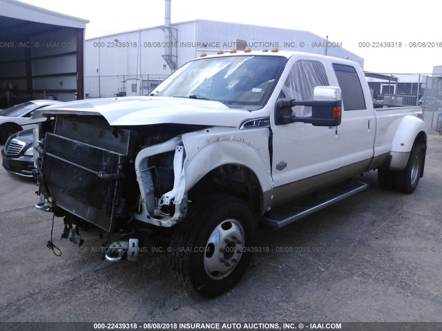 1FT8W4DT4CEA55555 - 2012 FORD F450 SUPER DUTY WHITE photo 2