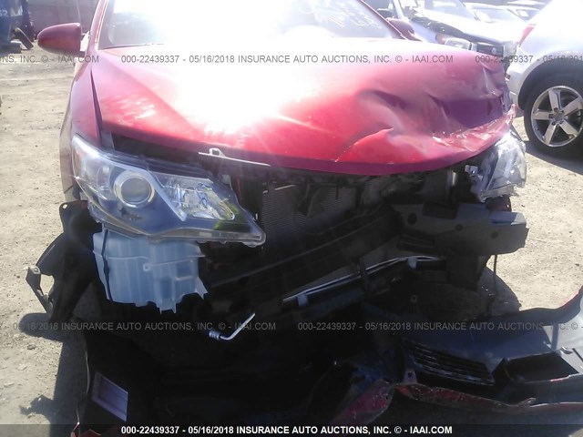4T1BF1FK3CU543468 - 2012 TOYOTA CAMRY SE/LE/XLE RED photo 6