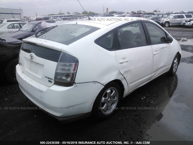 JTDKB22U553122129 - 2005 TOYOTA PRIUS WHITE photo 4