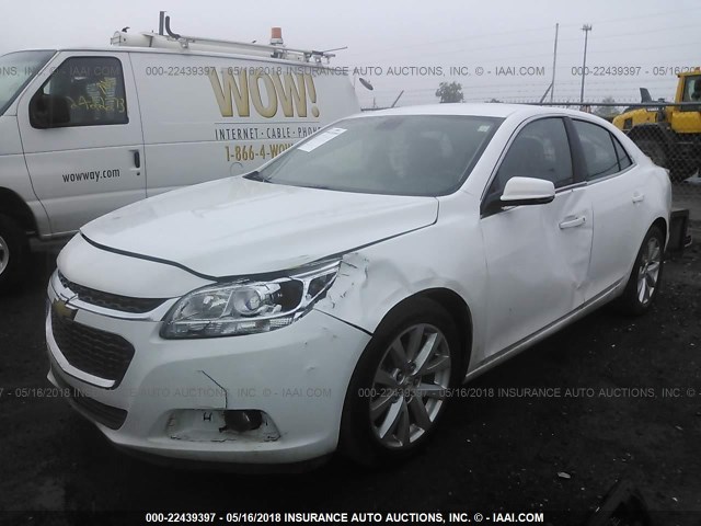 1G11D5SL8FF206808 - 2015 CHEVROLET MALIBU 2LT WHITE photo 2