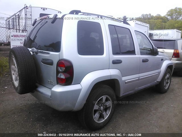 1J4GL58K35W680029 - 2005 JEEP LIBERTY LIMITED SILVER photo 4